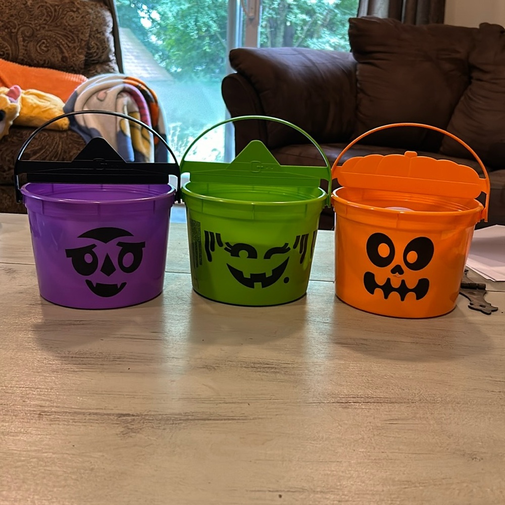 2023 McDonald’s Halloween buckets
